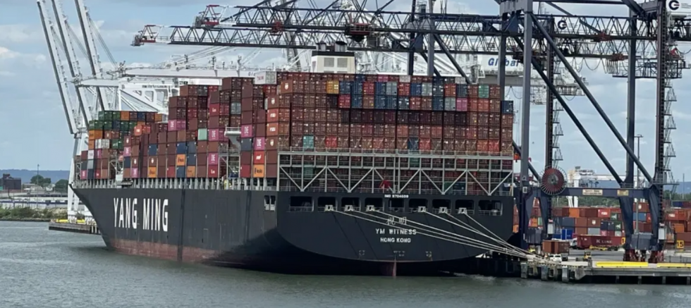 Konteyner Gemisi Evyap Limanı'ndaki Üç Vinci Devirdi-Video