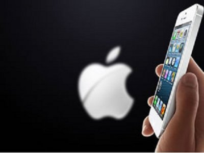 Apple yeni iOS 7`yi resmen tanıttı