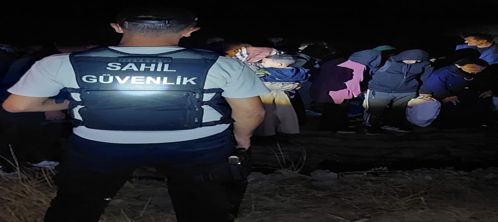 Çanakkale’de 22 Düzensiz Göçmen Yakalandı