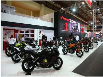 10. MOTOBIKE ISTANBUL RENKLİ GÖRÜNTÜLERLE BAŞLADI