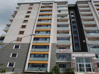 2 yaşındaki bebek, 10. kattan düştü