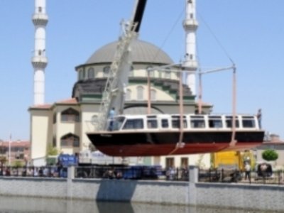 Afyonkarahisar, Akarçay`a Gemi İndirildi