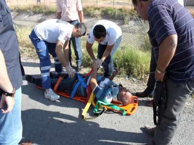Aksaray’da otomobil sulama kanalına uçtu
