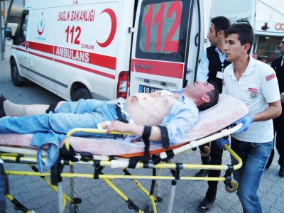 Alacak-verecek kavgası: 3 yaralı