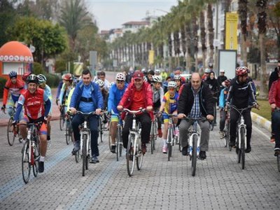 ALANYA BELEDİYESİ VE CARTIER TOUR 1. YOL BİSİKLETİ YARIŞI TAMAMLANDI