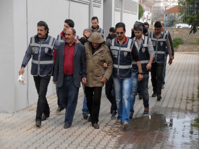 Alanya’da 10 kilo 700 gram esrar ele geçirildi