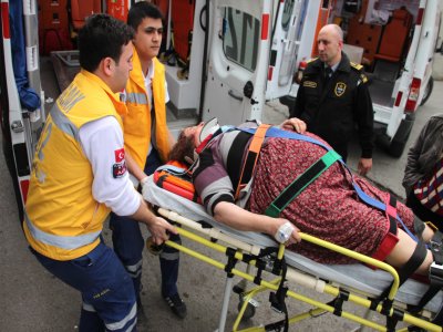 Alkollü sürücü patpat ile kaza yaptı: 2 yaralı
