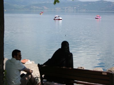Arapların Sapanca sefasına deniz bisikleti yetişmiyor