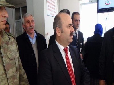 Askeri araç devrildi: 1'i ağır, 4 asker yaralı