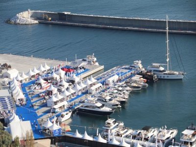ATAKÖY MEGA YAT LİMANINDA YAZA VEDA PARTİSİ
