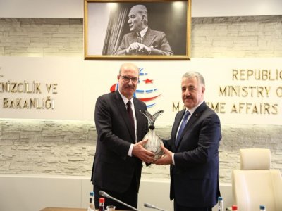 ATO YÖNETİMİ ULAŞTIRMA BAKANI ARSLAN’I ZİYARET ETTİ