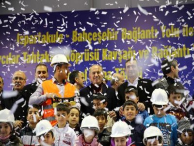 Avcılar’ın Ulaşımı Yeni Yol Ve Metrolarla Rahatlıyor