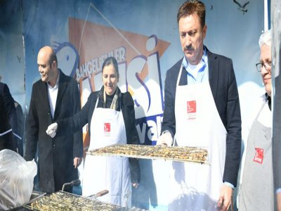 BAHÇELİEVLER`DE HAMSİ FESTİVALİ