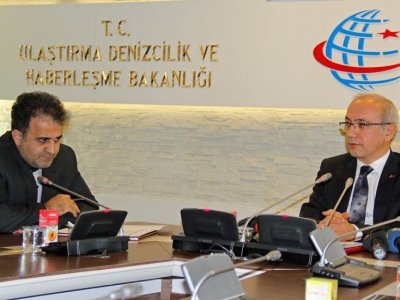 Bakan Elvan, D-8 Genel Sekreteri Musavi`yi Kabul Etti