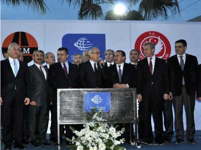 Bakan Lütfi Elvan, İskenderun’da Temel Attı
