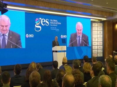 BAKAN YILDIRIM, KÜRESEL EĞİTİM ZİRVESİ`NE KATILDI