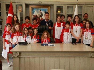 BAŞARILI SPORCULARDAN BAŞKAN KOCADON`A ZİYARET