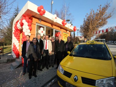 Başkan Yaşar, 25 taksi durağını açtı