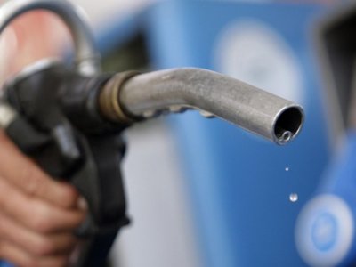 BENZİN VE LPG`DE FİYAT MÜJDESİ!