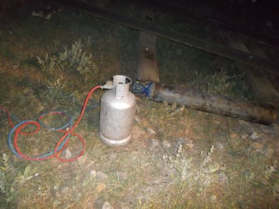 Bitlis’te tren raylarına ait travers ve demirlerini çalan hırsızlara suçüstü