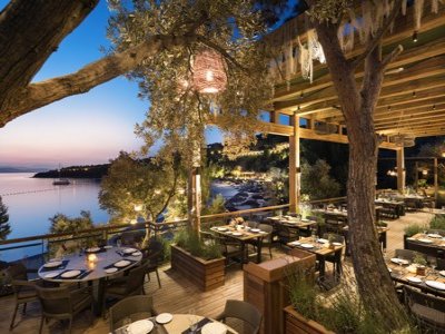 BODRUM BALIKÇISI CENNET KOYU’NDA YAZA MERHABA DİYOR