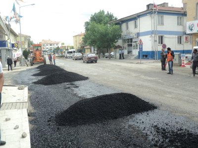 Boğazlıyan’da yollara yamalı bakım