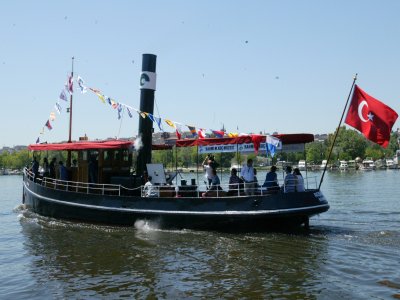 Buharlı römorkör Rosalie, Haliç sularında