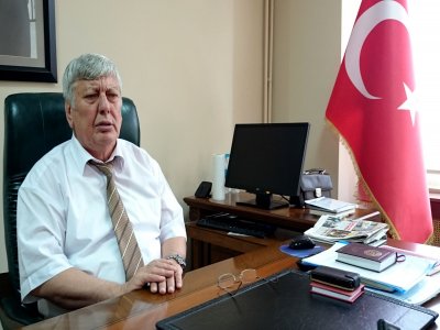 Bulgar hurdacılar yolu trafiğe kapattı, gurbetçiler mağdur oldu