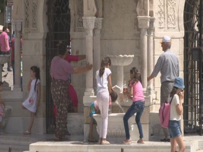 Bunaltıcı hava İzmir'i etkisi altına aldı