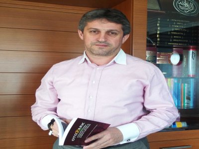 Büyükşehirlerin en önemli sorunu 'otoparkçılık' kitap oldu