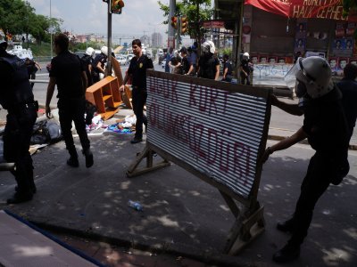Çevik kuvvet Okmeydanı’na girdi