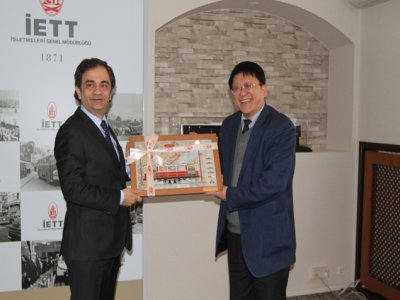 Çin`den Gelen Heyet İETT`yi Ziyaret Etti