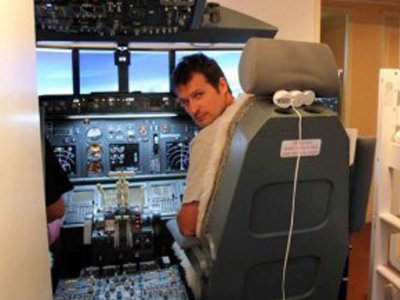 Çocuğu İçin B737 Kokpiti İnşa Etti