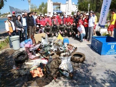 DENİZ DİBİ TEMİZLİĞİ KADIKALESİ’NDE DEVAM ETTİ