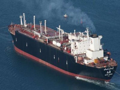 Dev tanker Çanakkale Boğazı`nı kapattı