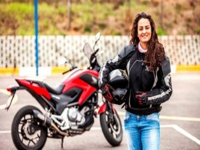 DİKİZ AYNAMDA DÜNYA