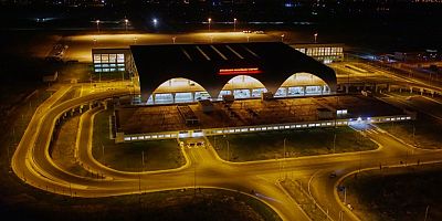 DİYARBAKIR HAVALİMANI PİSTİ GÜVENLİ UÇUŞ İÇİN BAKIMA ALINDI