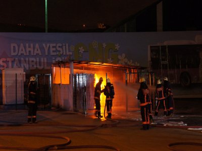 Doğalgaz dolum tesislerindeki yangın korkuttu