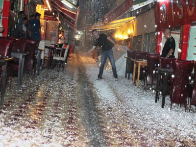 Dolu yağışı hayatı olumsuz etkiledi