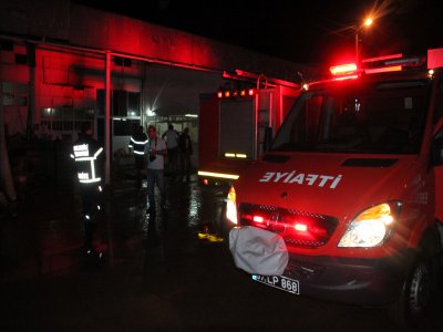 Ereğli'de sel suları sanayi sitesini vurdu, işyerleri sular altında kaldı