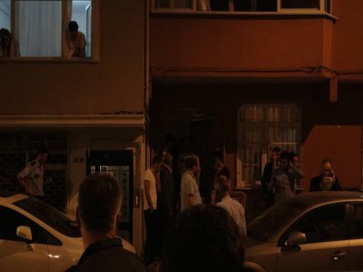 Eşini ve çocuklarını vurduktan sonra hayatına son verdi