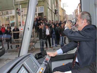 Eskişehir`de Tramvay Hattı Uzuyor...
