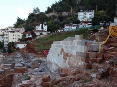 Fethiye'deki Telmessos antik tiyatro turizm sezonuna yetişmeyecek