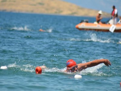 FOÇA’DA KULAÇLAR YARIŞACAK