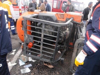 Forklift devrildi: 1 ölü, 1 yaralı