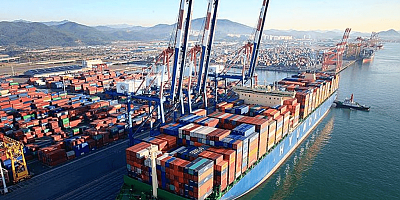 Grevdeki Kamyoncular Kore konteyner limanlarını ablukaya aldı