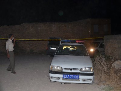 Halfeti’de iki kişi ölü bulundu