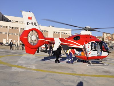 Hastanın imdadına helikopter ambulans yetişti
