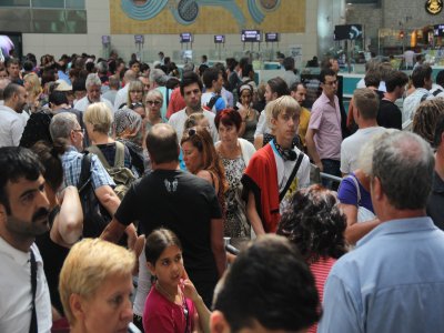 Havayolu şirketleri bayram ediyor