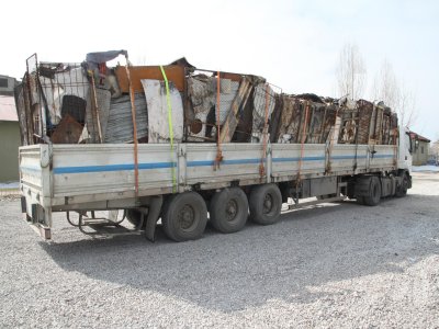Hurda yüklü TIR'la kaçak sigara sevkıyatı